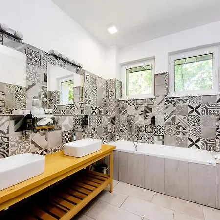 Veverica 3* Trenčín